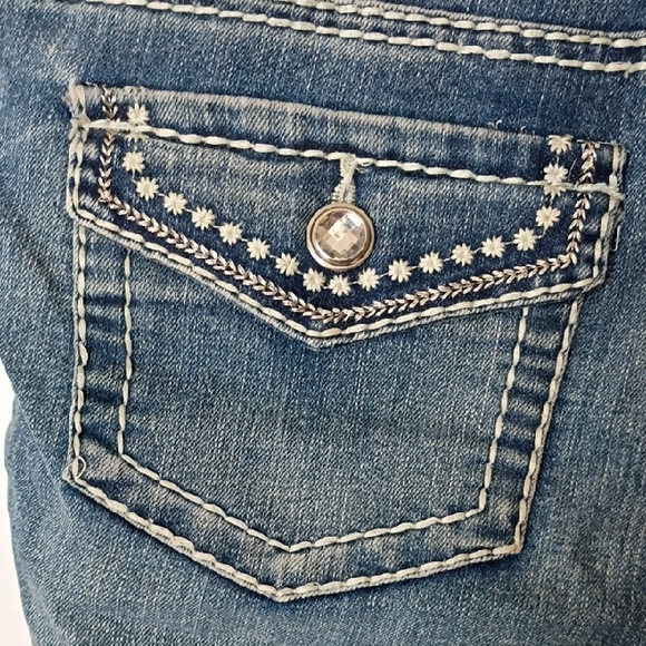 Cherokee Indigo Denim Shorts Women's XL 14-16 White Hem Embroidered - Picture 8 of 11